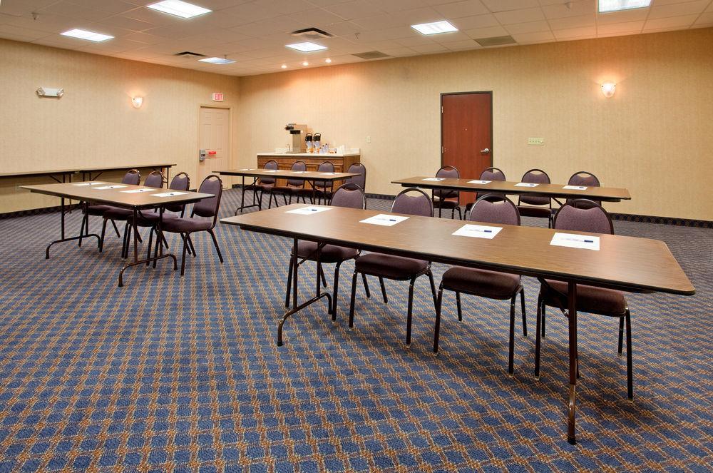 Holiday Inn Express Hotel & Suites Maryville By Ihg Eksteriør bilde