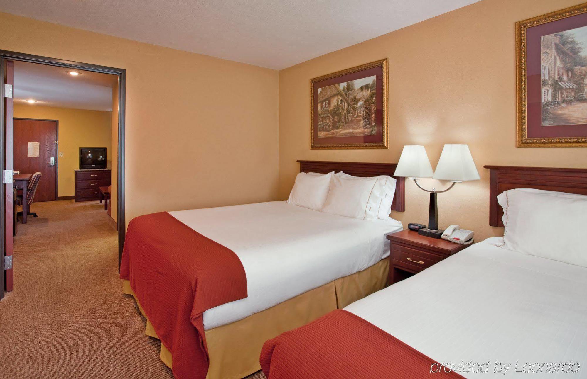 Holiday Inn Express Hotel & Suites Maryville By Ihg Rom bilde